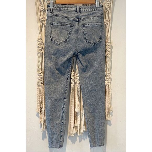 New Look Petite Jenna Skinny Jeans SZ 4 Sun Washed Raw Hem Capsule Wardrobe - Picture 2 of 10